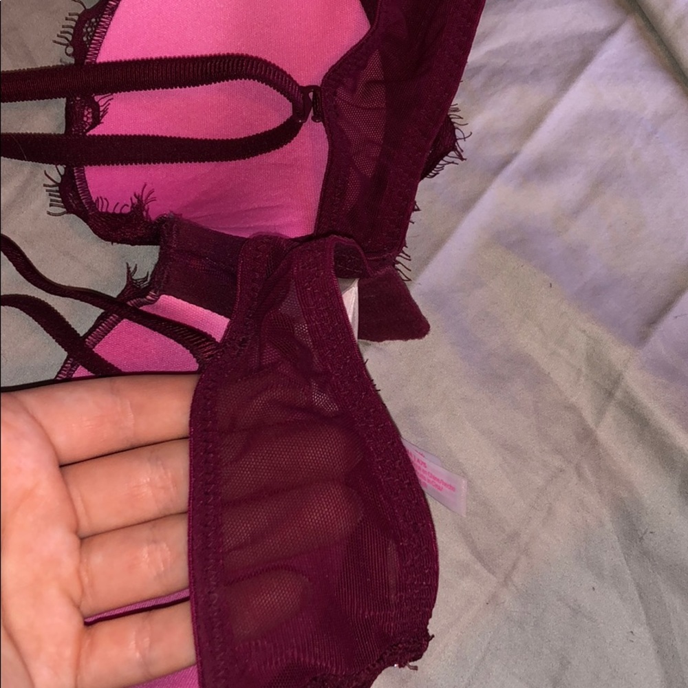 bra - Picture 3 of 5